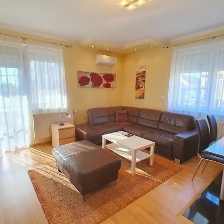 Apartament Andrea - Biro Tours Nr 20